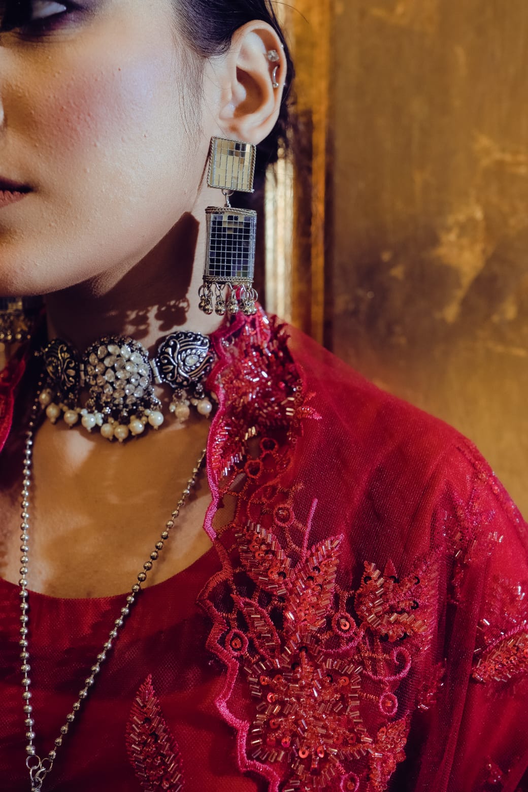 Embark on a mesmerizing voyage through time with the “Qasar-e-Noor Collection ’24.” This collection seamlessly fuses the opulent allure of the Mughal era with a contemporary twist, presenting creations that epitomize both enduring classicism and modern sophistication. With utmost precision and care, each piece encapsulates a narrative steeped in rich heritage, resonating with the lavish opulence that once graced the illustrious courts of ancient India. Immerse yourself in this enchanting fusion of history and refinement, where every jewel narrates a tale of unparalleled beauty and artistry.