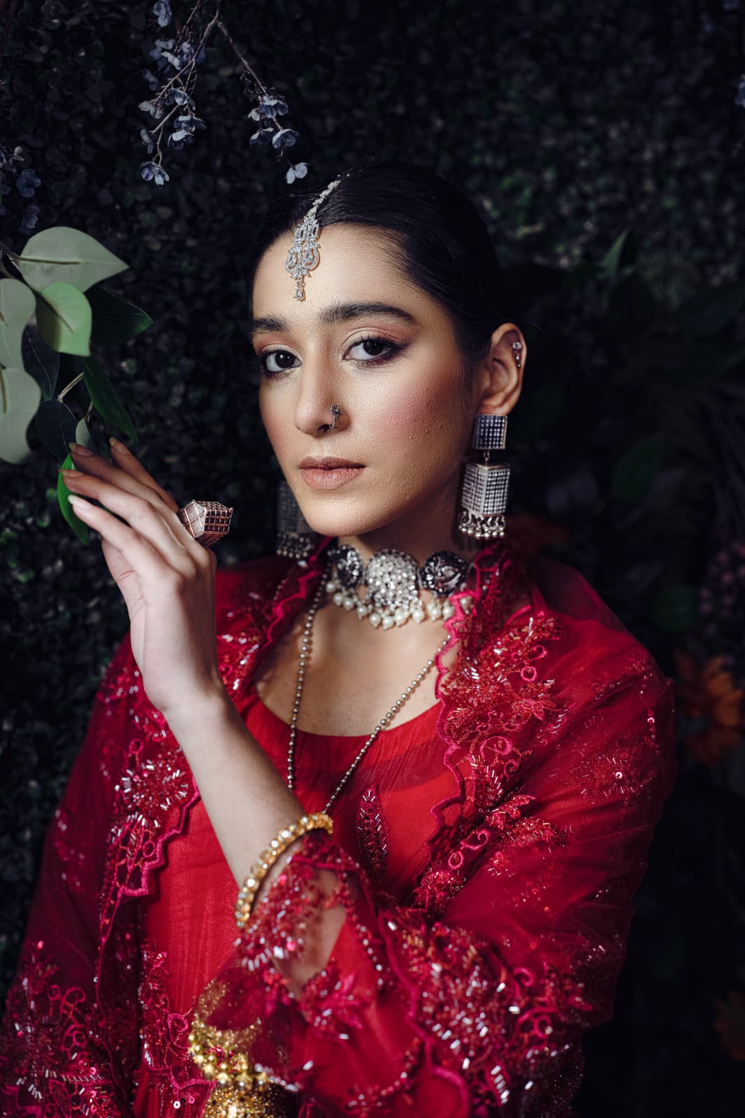 Embark on a mesmerizing voyage through time with the “Qasar-e-Noor Collection ’24.” This collection seamlessly fuses the opulent allure of the Mughal era with a contemporary twist, presenting creations that epitomize both enduring classicism and modern sophistication. With utmost precision and care, each piece encapsulates a narrative steeped in rich heritage, resonating with the lavish opulence that once graced the illustrious courts of ancient India. Immerse yourself in this enchanting fusion of history and refinement, where every jewel narrates a tale of unparalleled beauty and artistry.