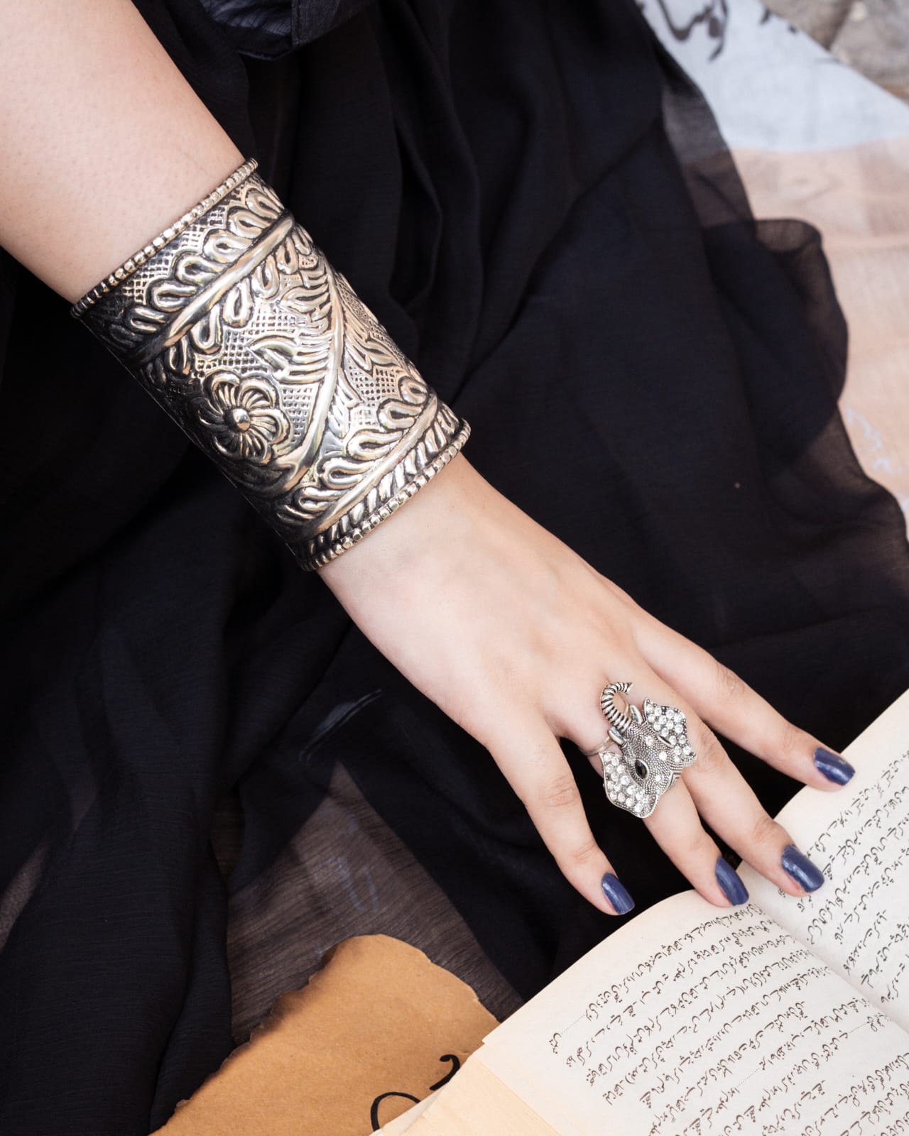 Baradari Mughlia Collection